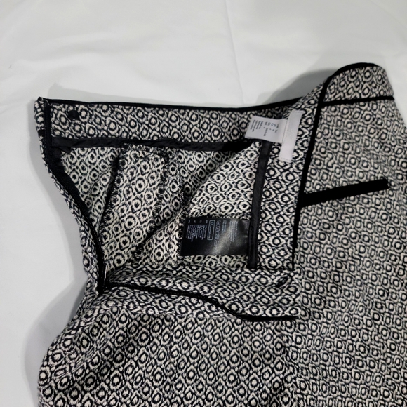 H&M Women's White And Black Design Pull On Pants Side and Front Zip Size 4 - Picture 8 of 12